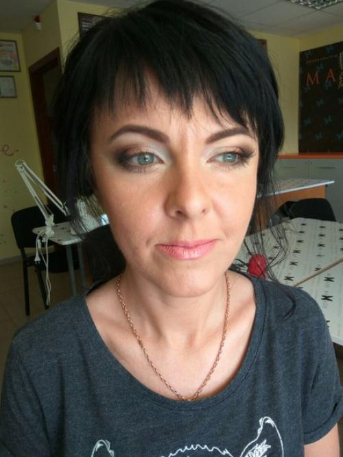 Прическа и макияж для гостьи на свадьбу. 02