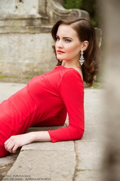 Ищу моделей на красивую съемку с платьями в интерьерной студии. 02