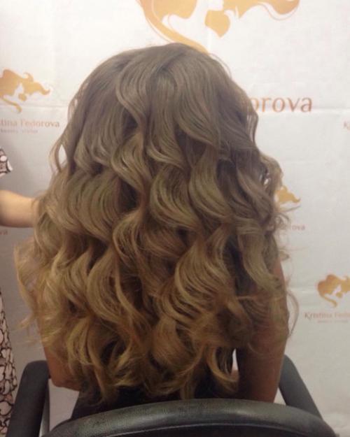 Дорогие девушки, я сертифицированный парикмахер - визажист. 02