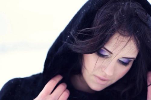 Дорогие дамы!  Выполняю все виды макияжа, прически, покрытие ногтей гель - лаком! 06