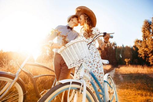 Очень очень мы ищем мастера для макияжа и причёски для фотосессии в понедельник (4 сентября), на вторую половину дня для девушки - модели? 04