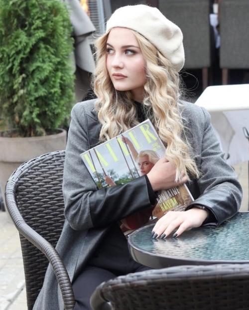 Так и не смогла выбрать лучшую. 02