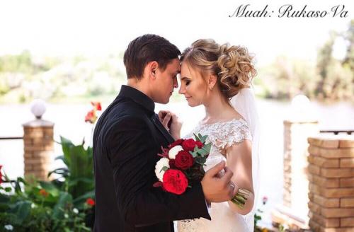 Услуги профессионального визажиста предлагаю! 01