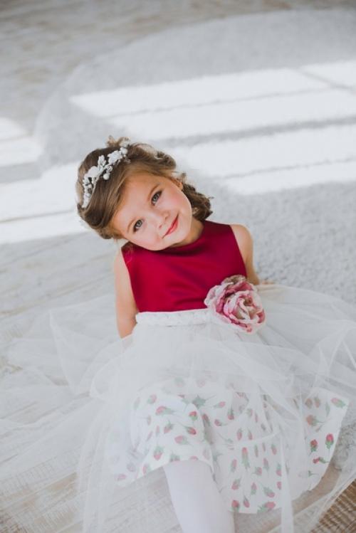 Для съёмки нарядных красивых платьев нужна модель девочка 116 рост. 02