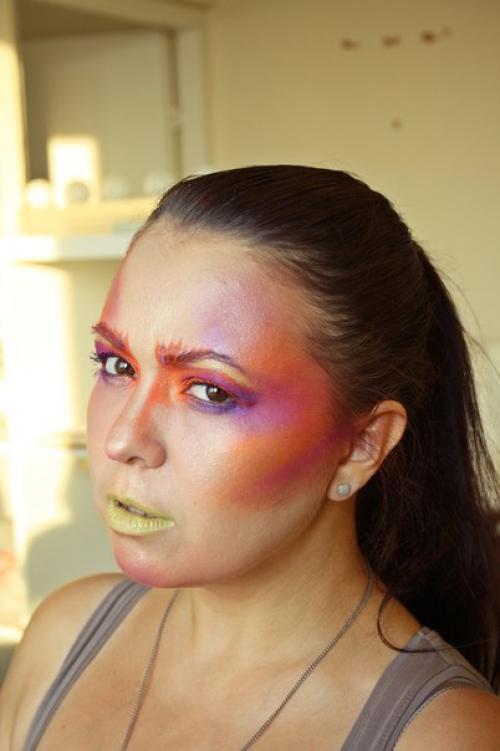 Дорогие девушки, у нас в студии теперь работает визажист? 03