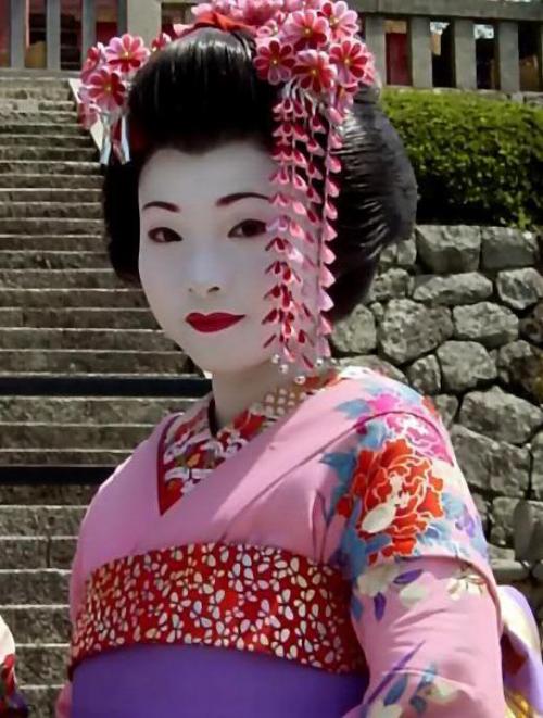 Канзаши (Kanzashi, кандзаси) - это не только тканевые цветы, не только заколки и украшения, канзаши - это настоящее искусство. 05 Канзаши (Kanzashi, кандзаси) - это не только тканевые цветы, не только заколки и украшения, канзаши - это настоящее искусство. 05