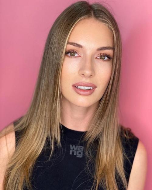 Dzmnews.  Ясемин Аллен дала интервью с хакану гендже из газеты H Rriyet, где рассказала о своей красоте: 01